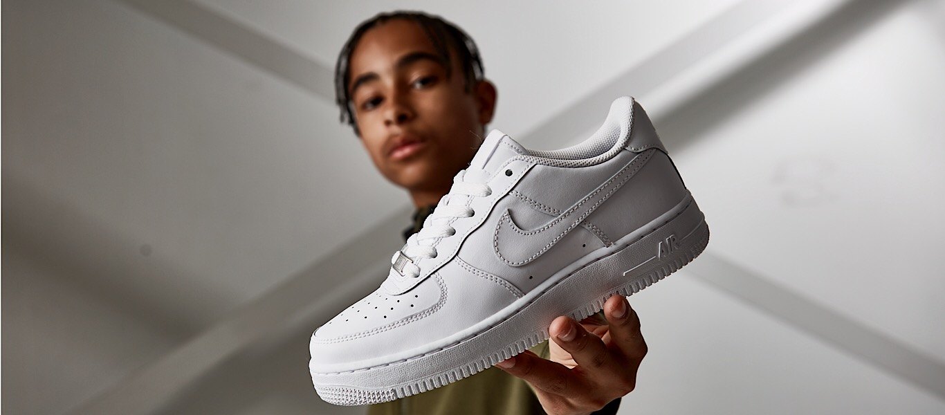 Christmas in the Air: Nike Air Force 1