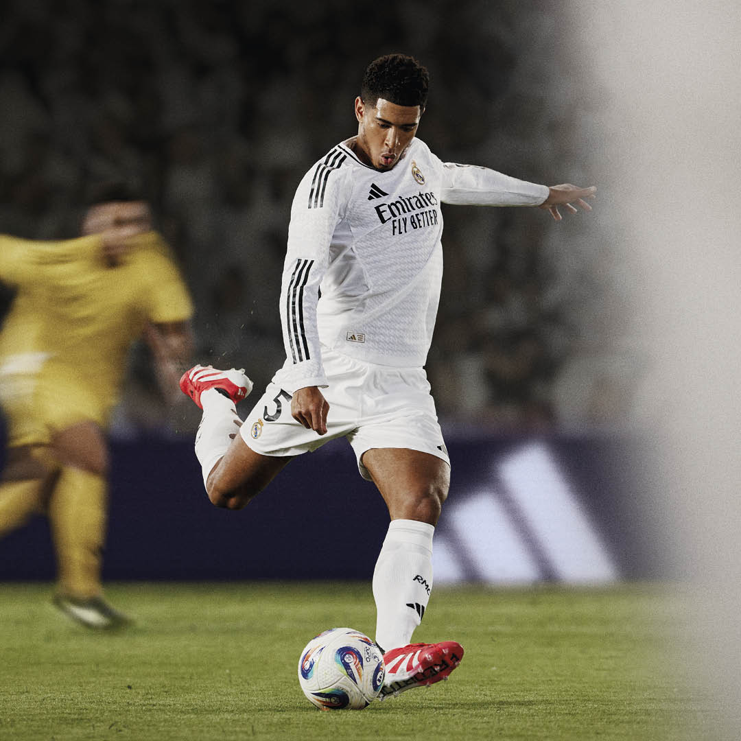 Jude Bellingham wearing adidas Predators